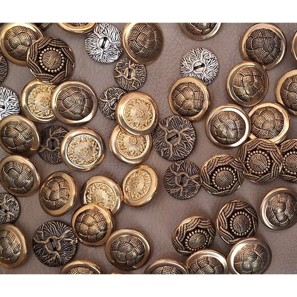 Vintage Buttons Lot of 88 goldtone silvertone bronze various shapes sizes NICE - Picture 1 of 12